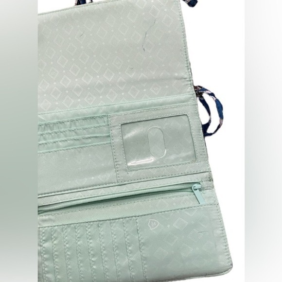 Vera Bradley RFID Wallet Crossbody Purse Blue Floral Quilted - Picture 5 of 5